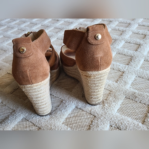 Michael Kors Tan Wedge Sandals - Picture 6 of 15